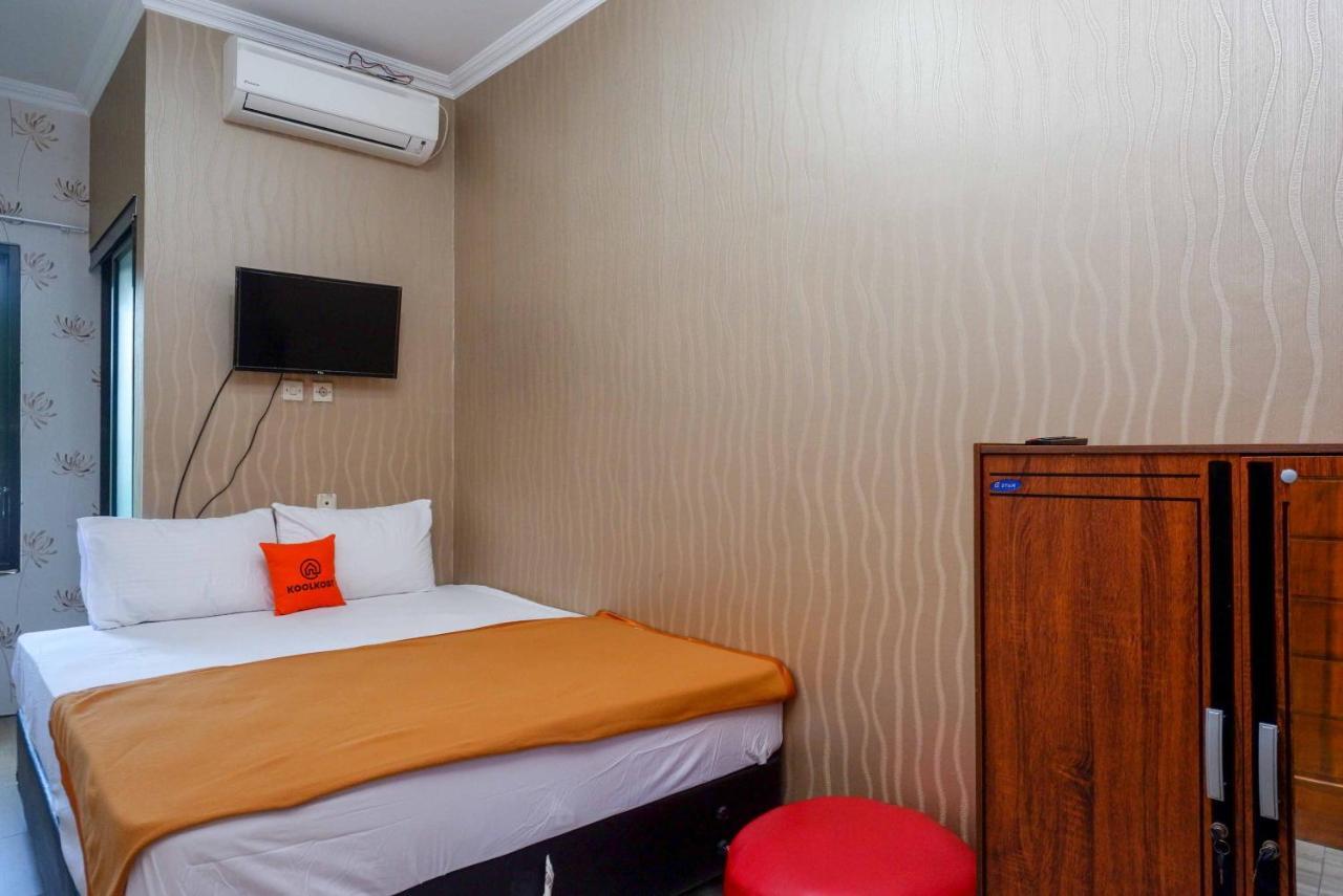 Albergue Koolkost Syariah Near Malioboro Area Yogyakarta Exterior foto