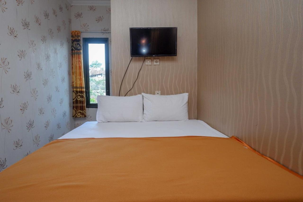 Albergue Koolkost Syariah Near Malioboro Area Yogyakarta Exterior foto