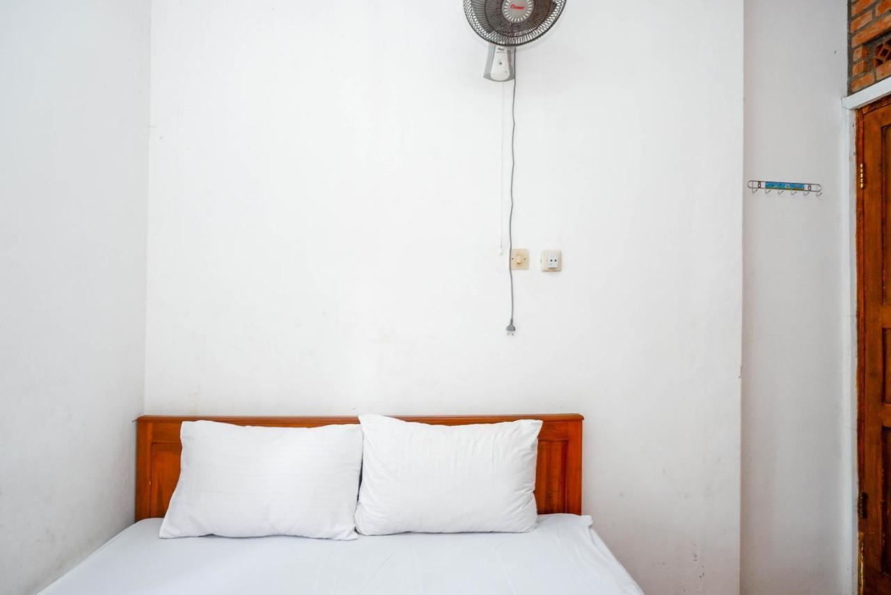 Albergue Koolkost Syariah Near Malioboro Area Yogyakarta Exterior foto