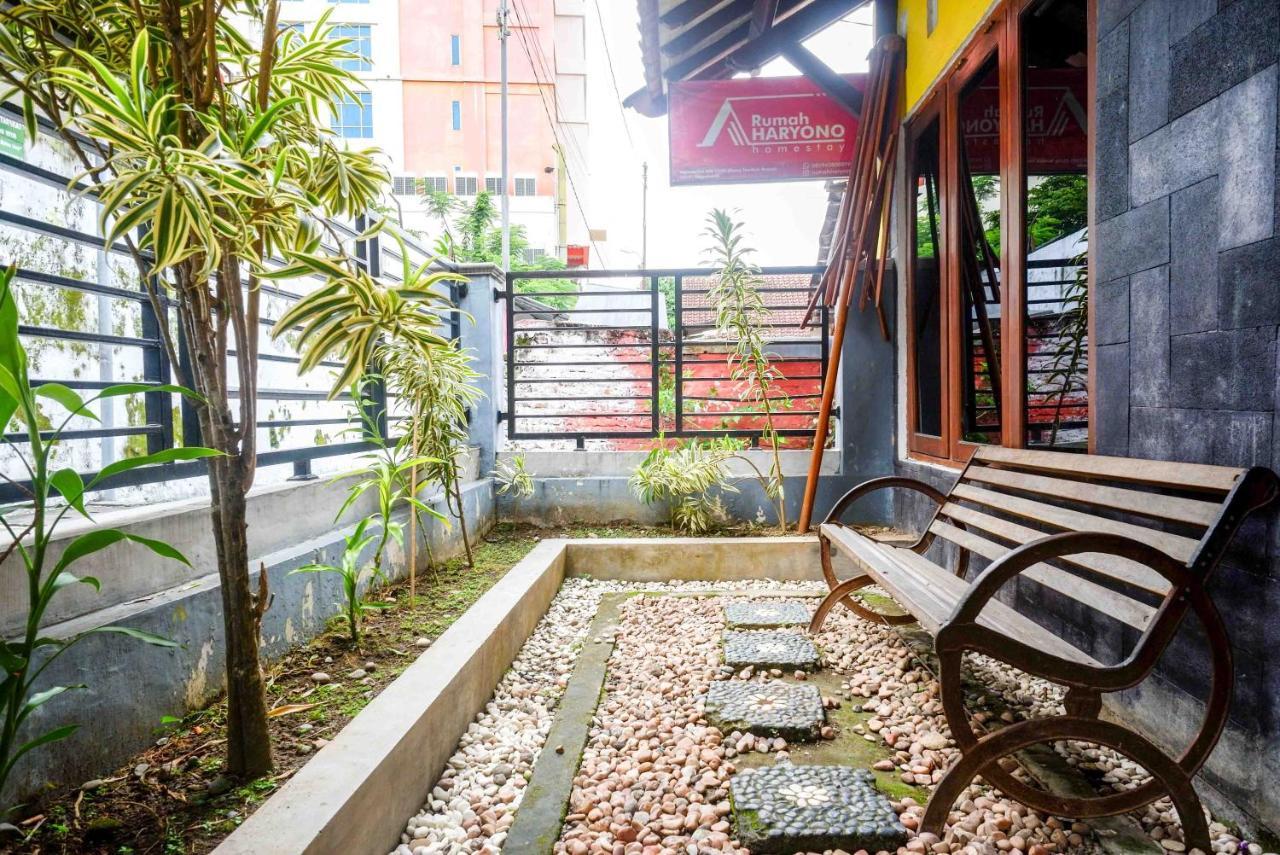 Albergue Koolkost Syariah Near Malioboro Area Yogyakarta Exterior foto