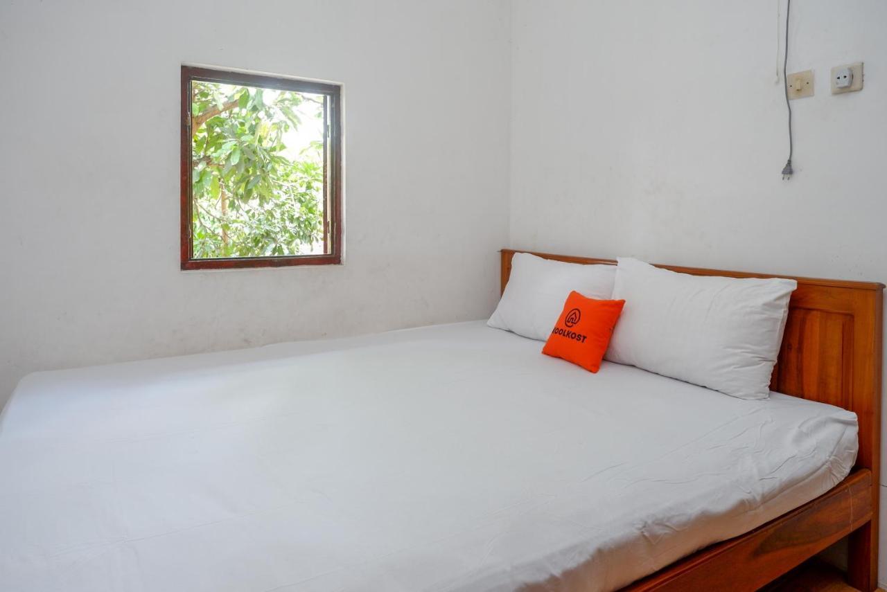 Albergue Koolkost Syariah Near Malioboro Area Yogyakarta Exterior foto